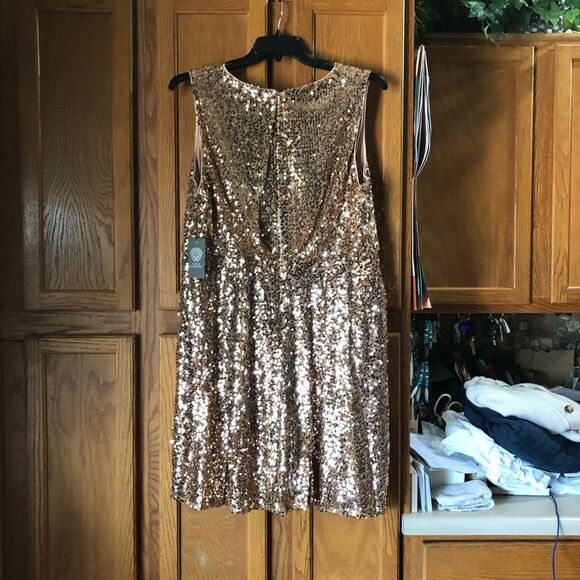 NWT Vince Camuto Sequin V-Neck Blouson Fit & Flare Dress Rose Gold Plus Size 14W - Picture 6 of 12